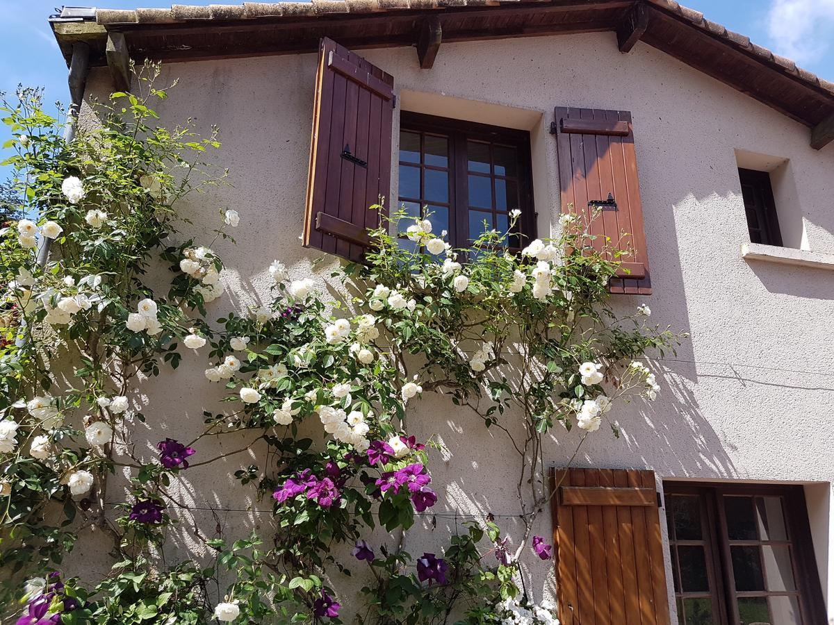 Bed and Breakfast Le Moulin De Charin La Pommeraie-sur-Sèvre Exterior foto